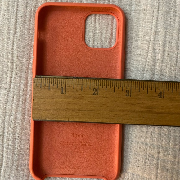 Apple 11 case - Picture 11 of 14